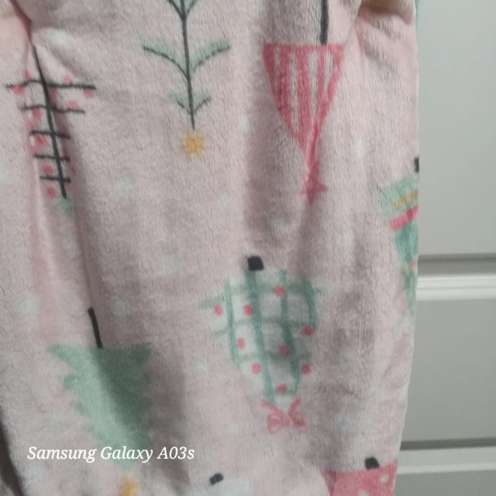 PINK Holiday Christmas Tree Blanket 60×70